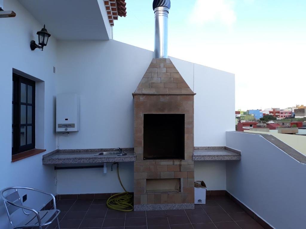 Apartamento con terraza privada y barbacoa — 4-Star Luxury Hotel in La Laguna, Spain