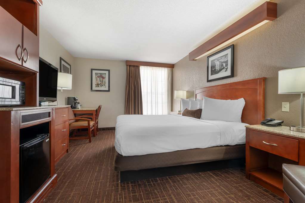 Best Western Plus Boomtown Casino Hotel - photo 11