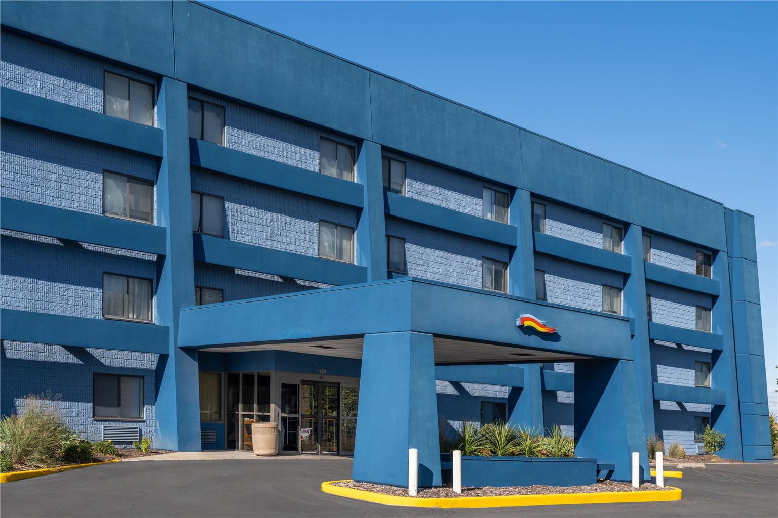 Days Inn By Wyndham Davenport - featured photo
