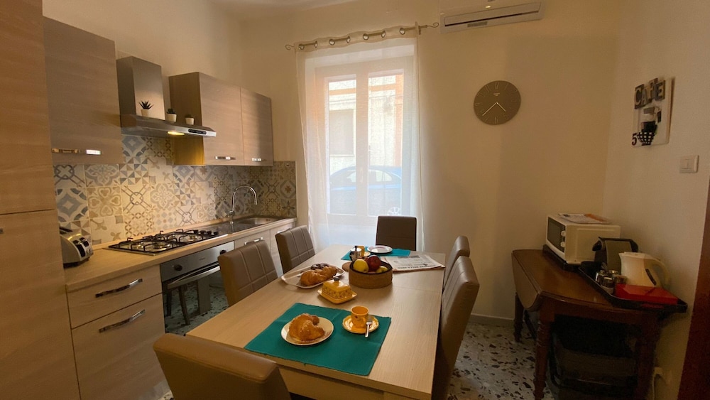 Elegant Three Room Apartment in Porto Torres — 4-Star Luxury Hotel in Porto Torres, Italy