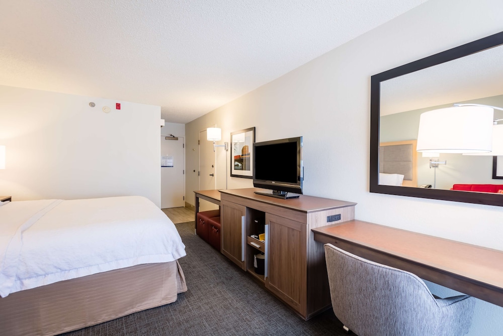 Hampton Inn Rochester South - photo 12
