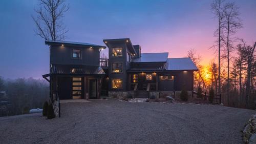 6 Acre Summit in Epworth, United States