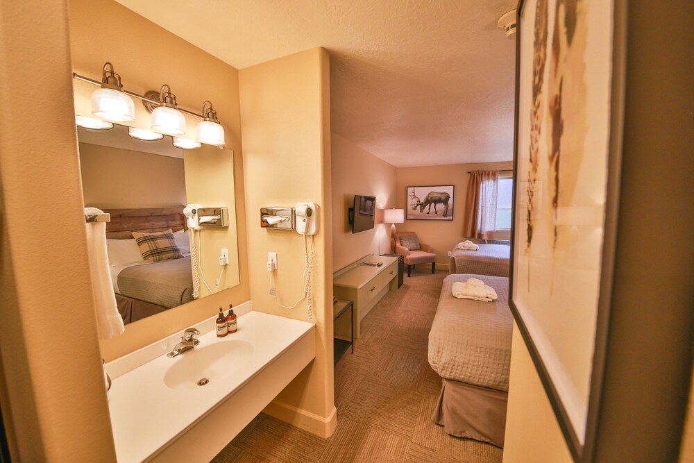 Trailhead Inn - photo 9