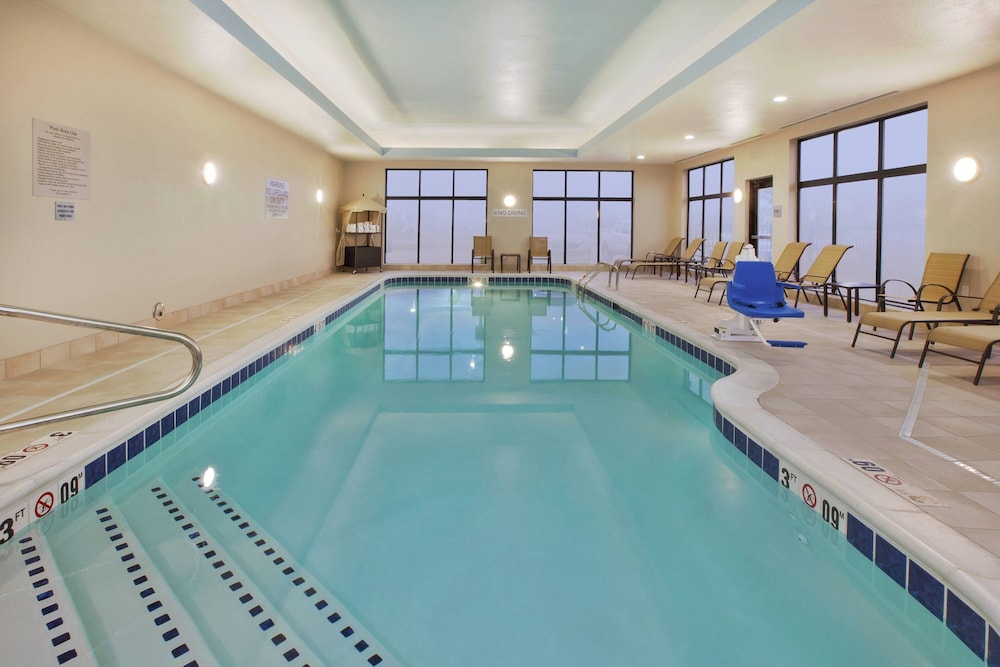 Courtyard by Marriott St. Joseph Benton Harbor - photo 21