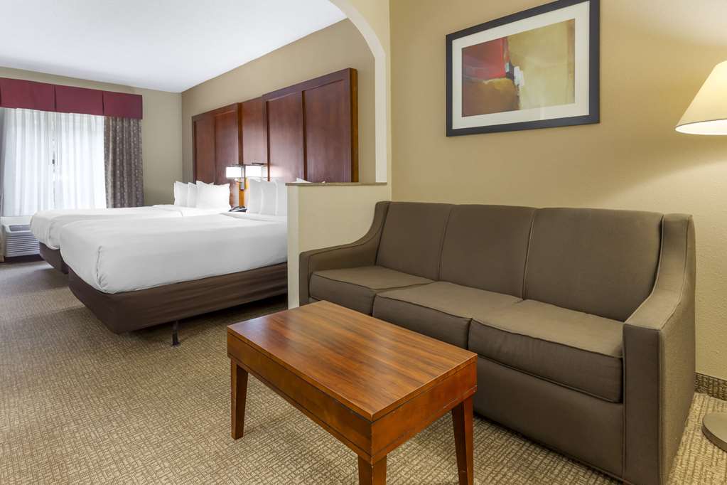 Comfort Suites Inn at Ridgewood Farm - photo 14