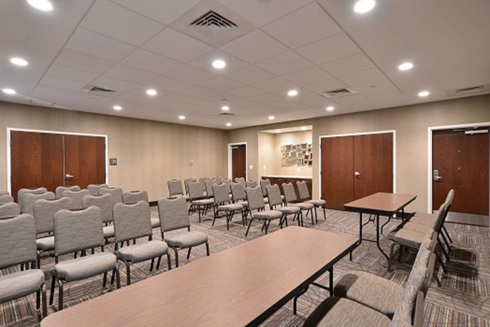 Hampton Inn & Suites Chippewa Falls - photo 40