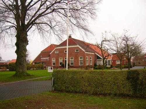 Hotel De Waalehof — hotel in Sellingen