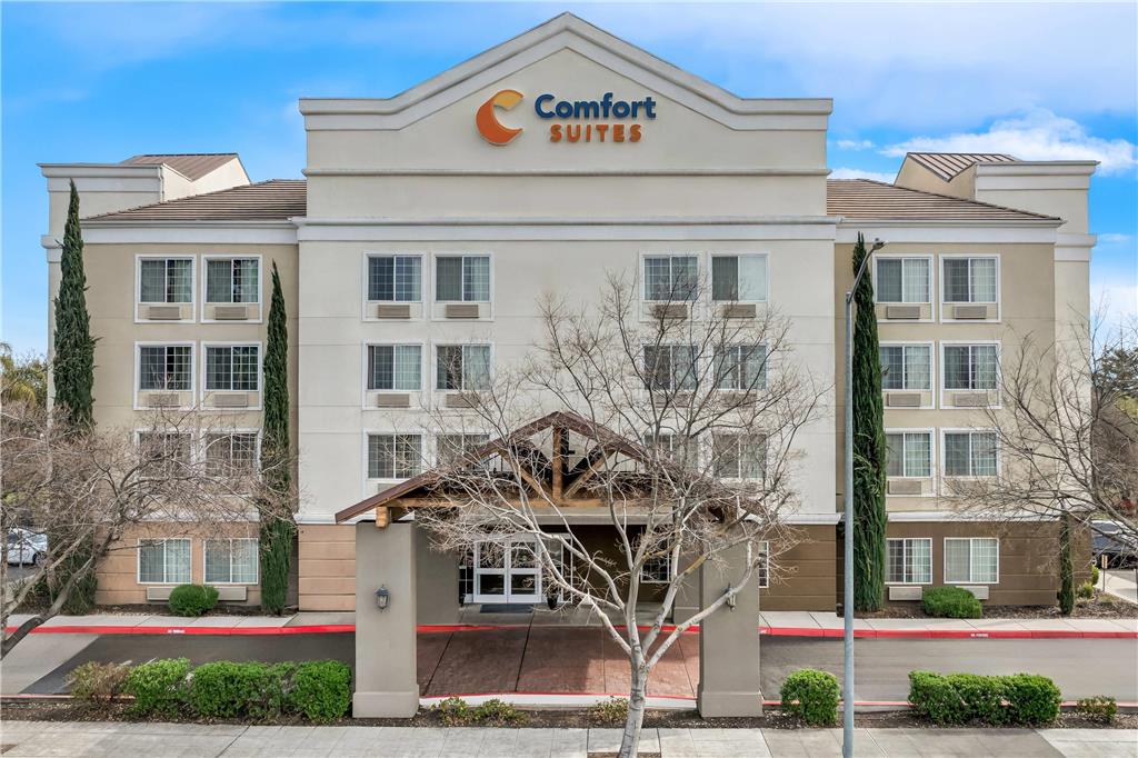 Comfort Suites Clovis Fresno - last minute hotel in Clovis