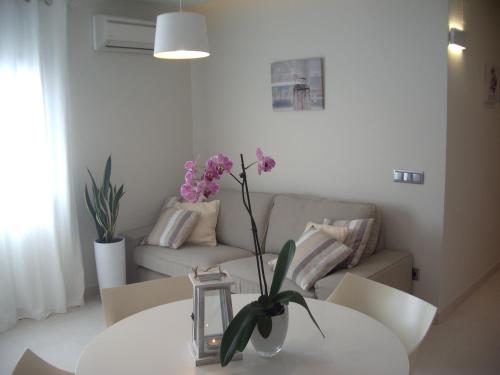 Apartamentos Can Quim — 4-Star Luxury Hotel in L'escala, Spain