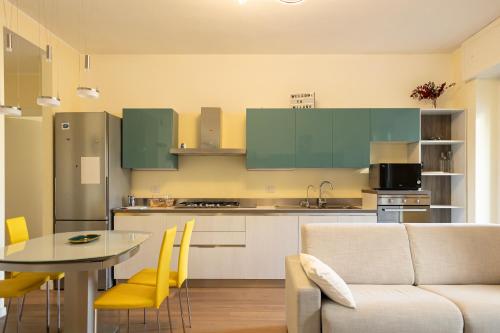 Bilocale Moderno Ed Esclusivo — 4-Star Luxury Hotel in Milan, Italy