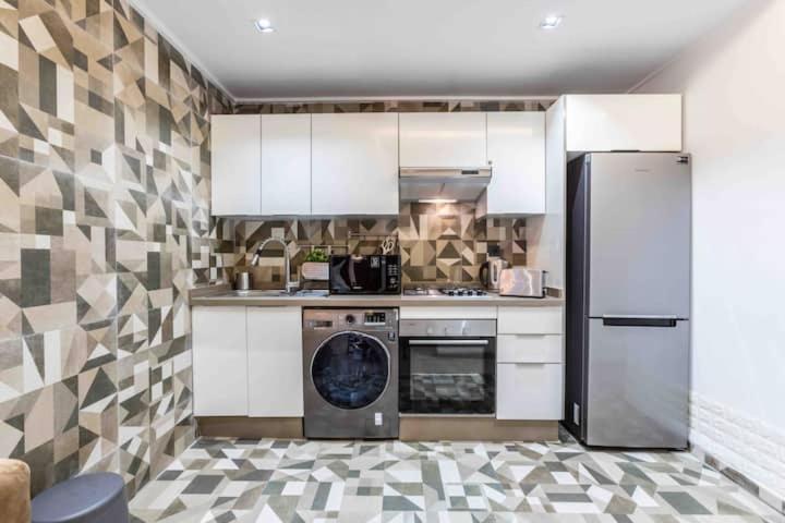 Metropolitan 19 2 Bedrooms With Terrace New&Sunny — 4-Star Luxury Hotel in Casablanca, Morocco