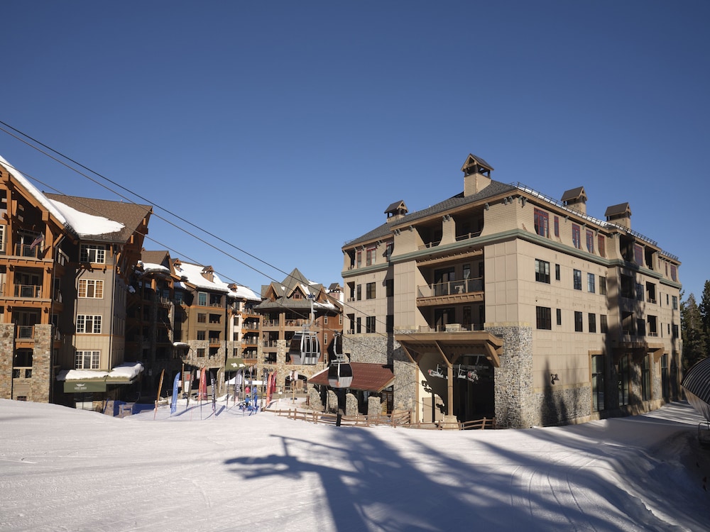 One Village Place Residences Lake Tahoe — 4-Star Luxury Hotel in Truckee, United States