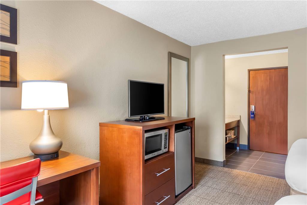 Comfort Inn Mayfield Heights Cleveland East - photo 21