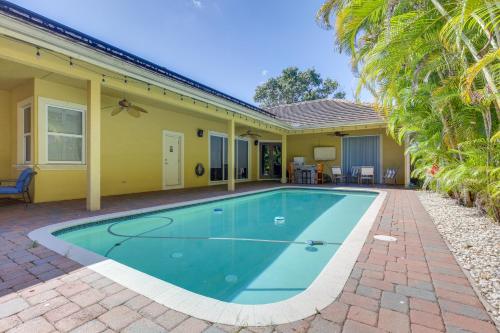 5 Mi To Jupiter Beach Park Poolside Oasis — Jupiter