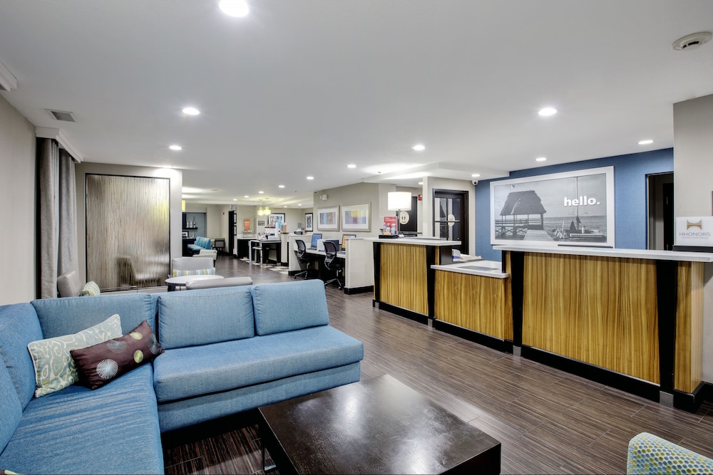 Hampton Inn & Suites Hermosa Beach - photo 4