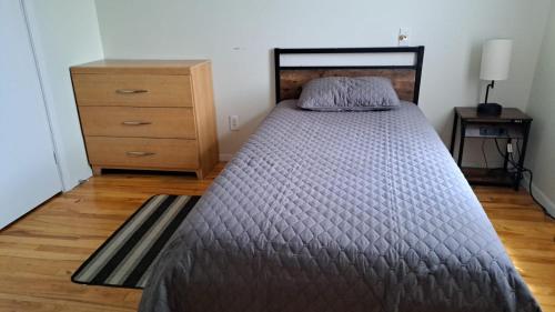 Le1226 Private Room 6 with Free WIFI and Parking — hotel in Edmundston
