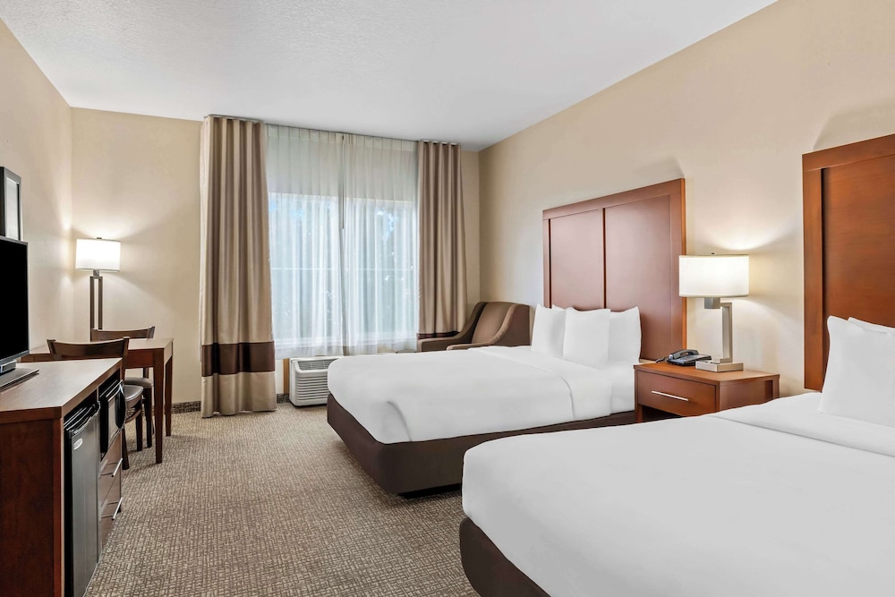Comfort Inn & Suites Hermiston South - photo 19