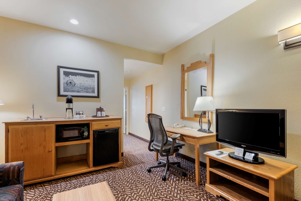 Turquoise Inn & Suites - photo 20