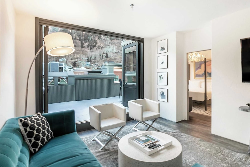 New San Juan 303 By Avantstay Modern Penthouse W Deck Overlooking Main Street — Telluride