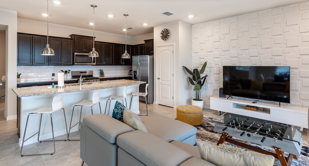 7155oml solterra Resort 5 Bedroom Townhouse by RedAwning - photo 12
