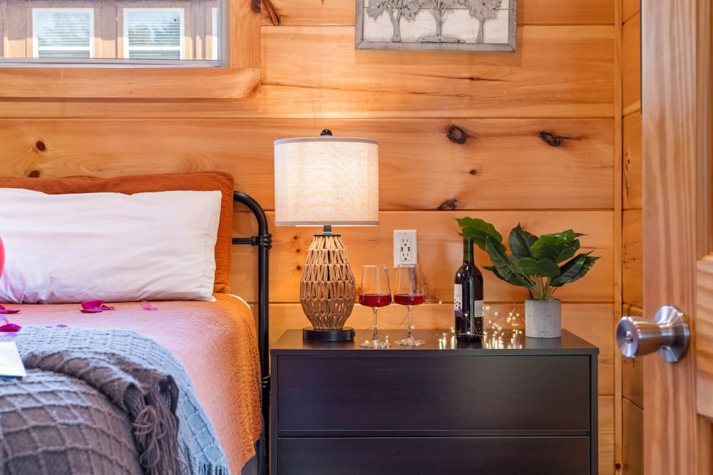 Rustic Mountain Retreat by Ghosal Luxury Lodging - photo 49