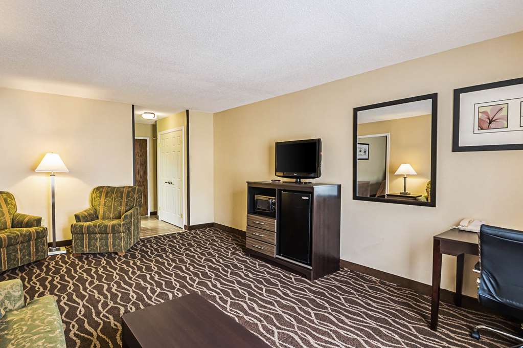Quality Inn & Suites Frostburg Cumberland - photo 23