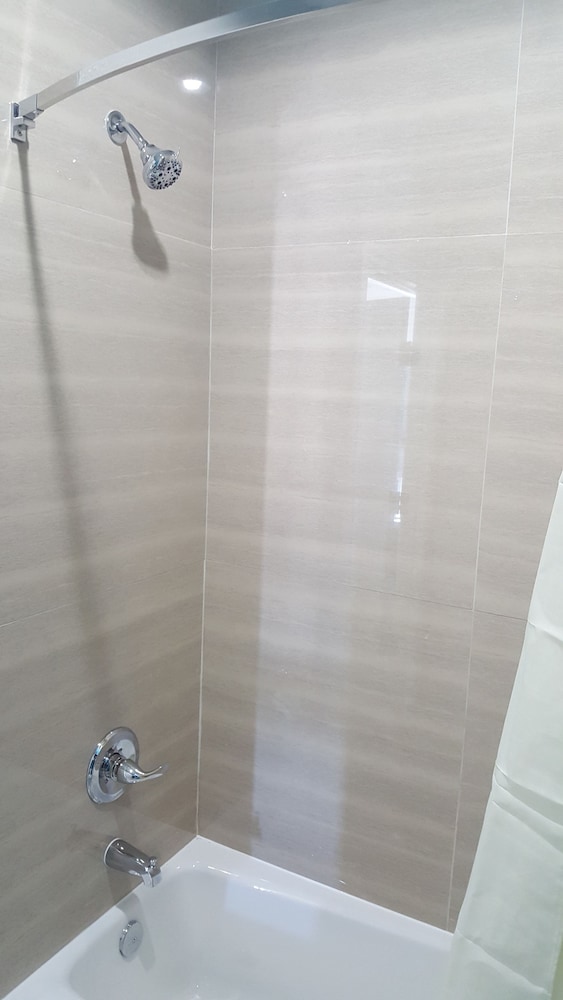 Haven Inn & Suites Willowbrook - photo 26