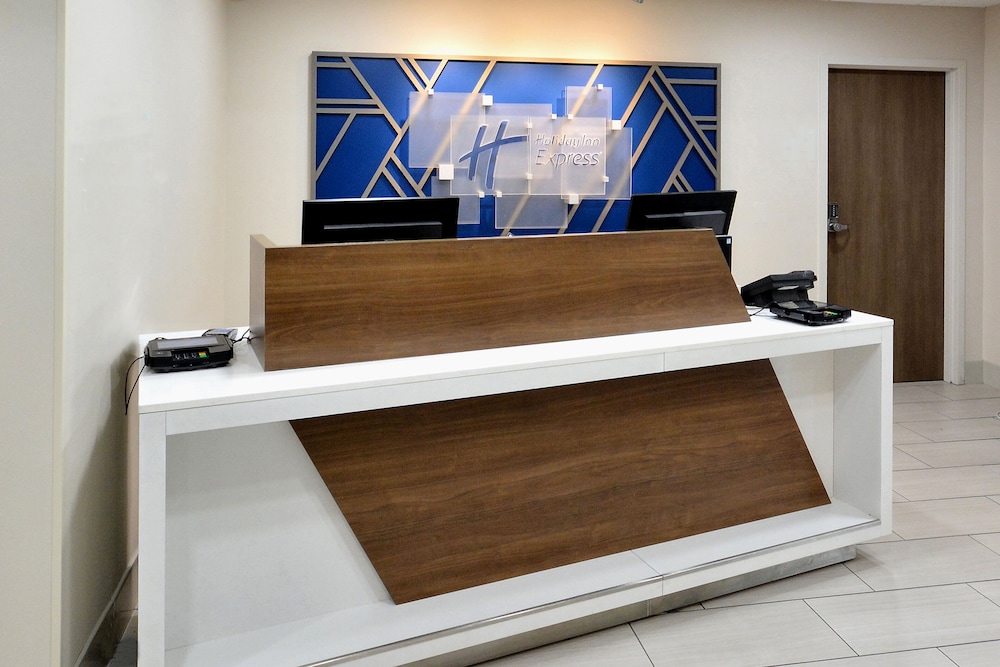 Holiday Inn Express Richmond I 64 Short Pump Area by IHG - photo 44