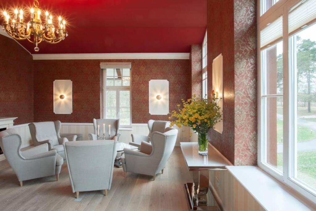 Parkresidenz Lychen Ferienwohnung 2 — 4-Star Luxury Hotel in Lychen, Germany