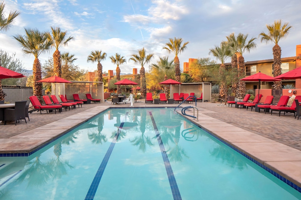 Hilton Grand Vacations Club Palm Desert - photo 2