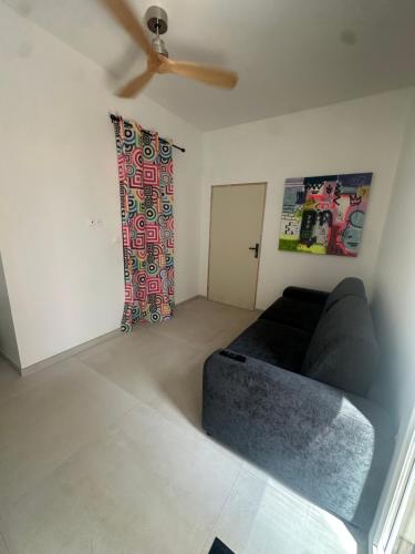 Studio indépendant avec parking - last minute hotel in Nimes