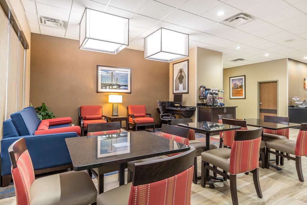 Comfort Inn Alton near I 255 - photo 37