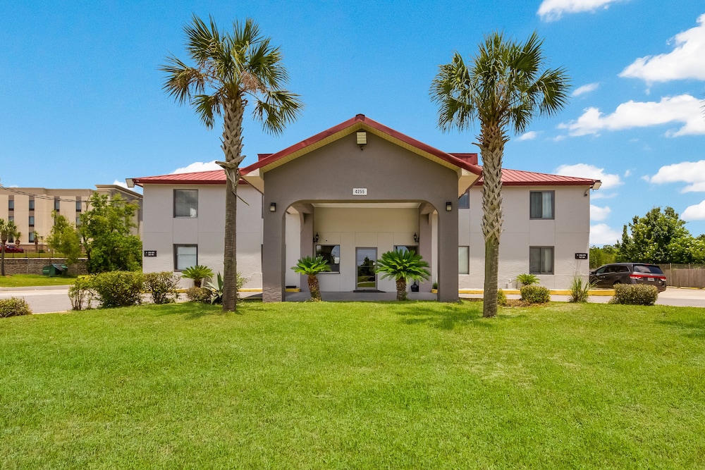 Red Roof Inn Crestview - photo 30