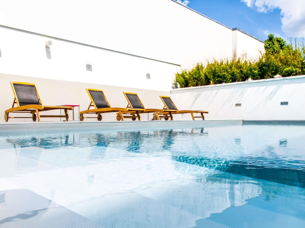 Novotel Blois Centre Val de Loire Hotel — 4-Star Luxury Hotel in Blois, France
