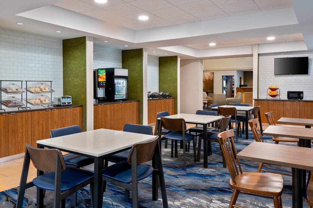 Fairfield Inn & Suites by Marriott Clearwater - photo 30