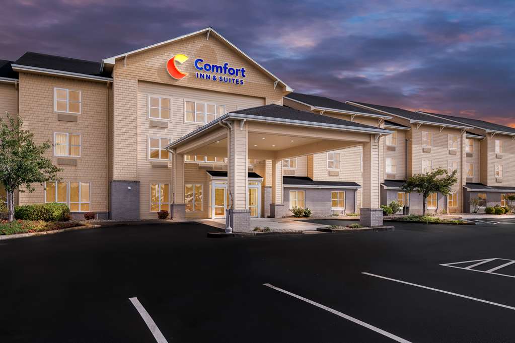 Comfort Inn & Suites Creswell - photo 4