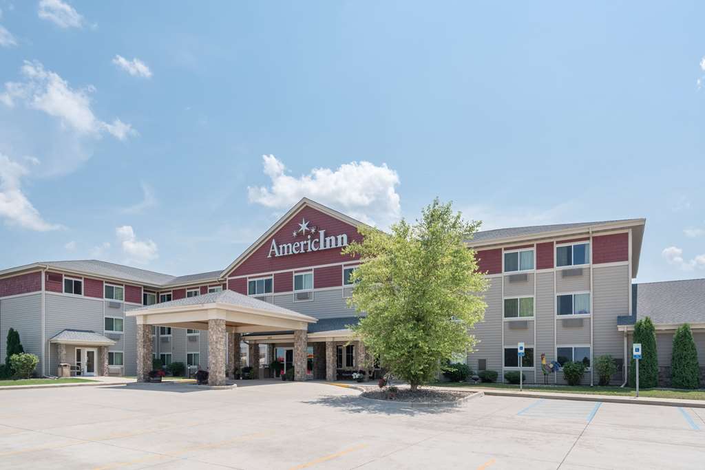 AmericInn by Wyndham Newton - photo 2