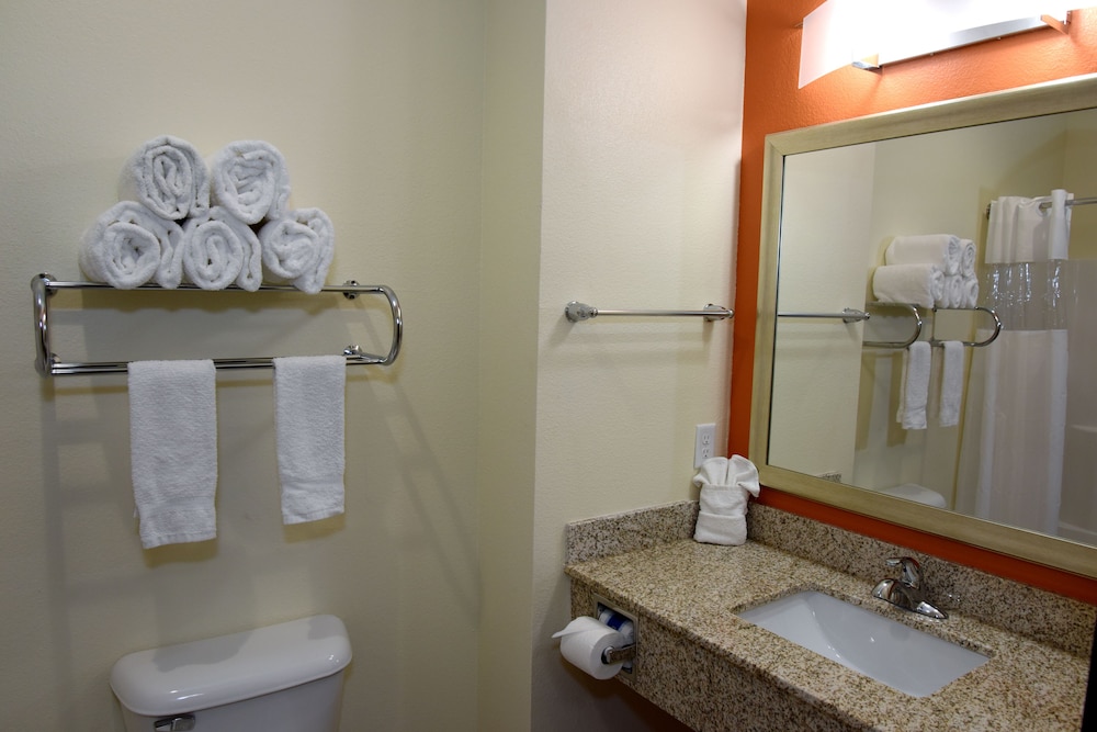 Home Away Suites - photo 29