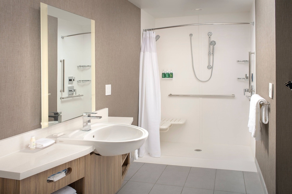 SpringHill Suites by Marriott Loveland Fort Collins Windsor - photo 14