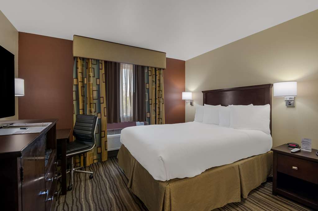 Best Western Cottage Grove Inn - photo 13