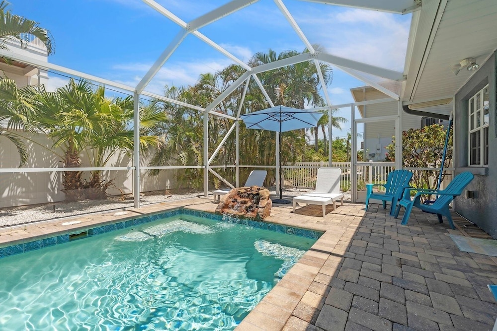 Beached Inn home — 4-Star Luxury Hotel in Holmes Beach, United States