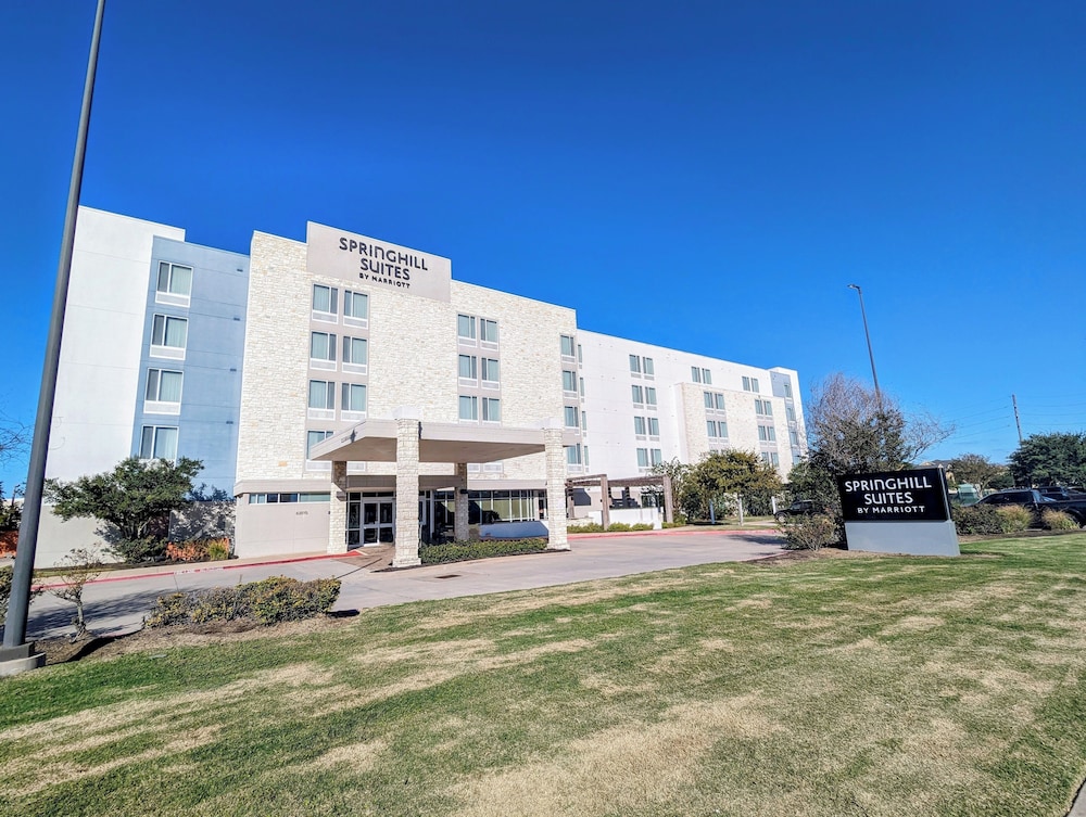 SpringHill Suites by Marriott Houston Rosenberg - carbon neutral hotel in Rosenberg