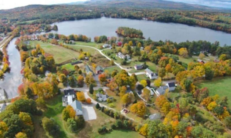 Highland Lake Inn - photo 3