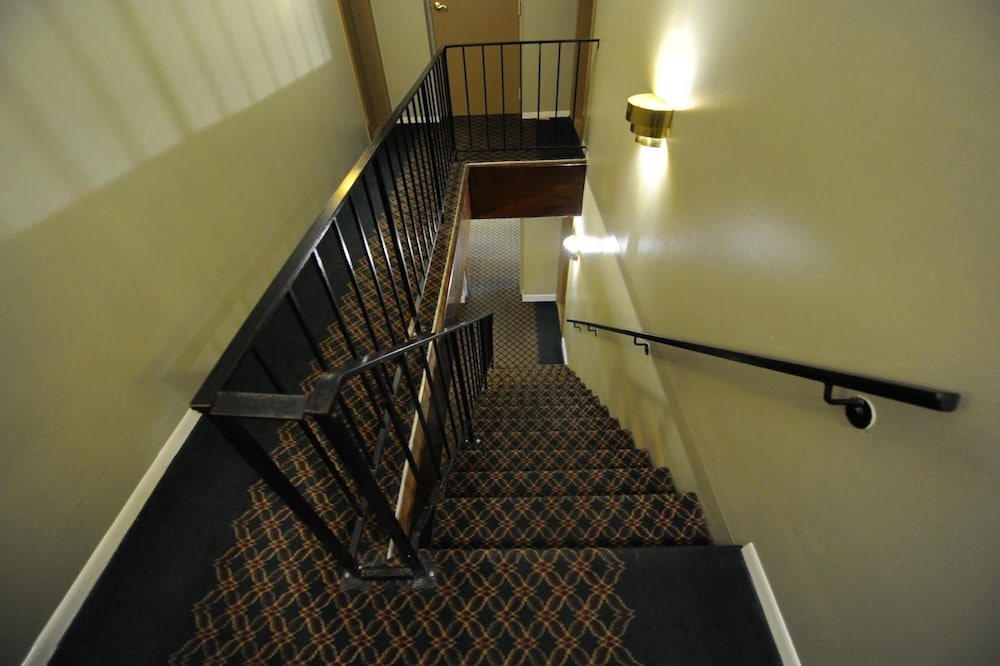 Heritage Inn - photo 27
