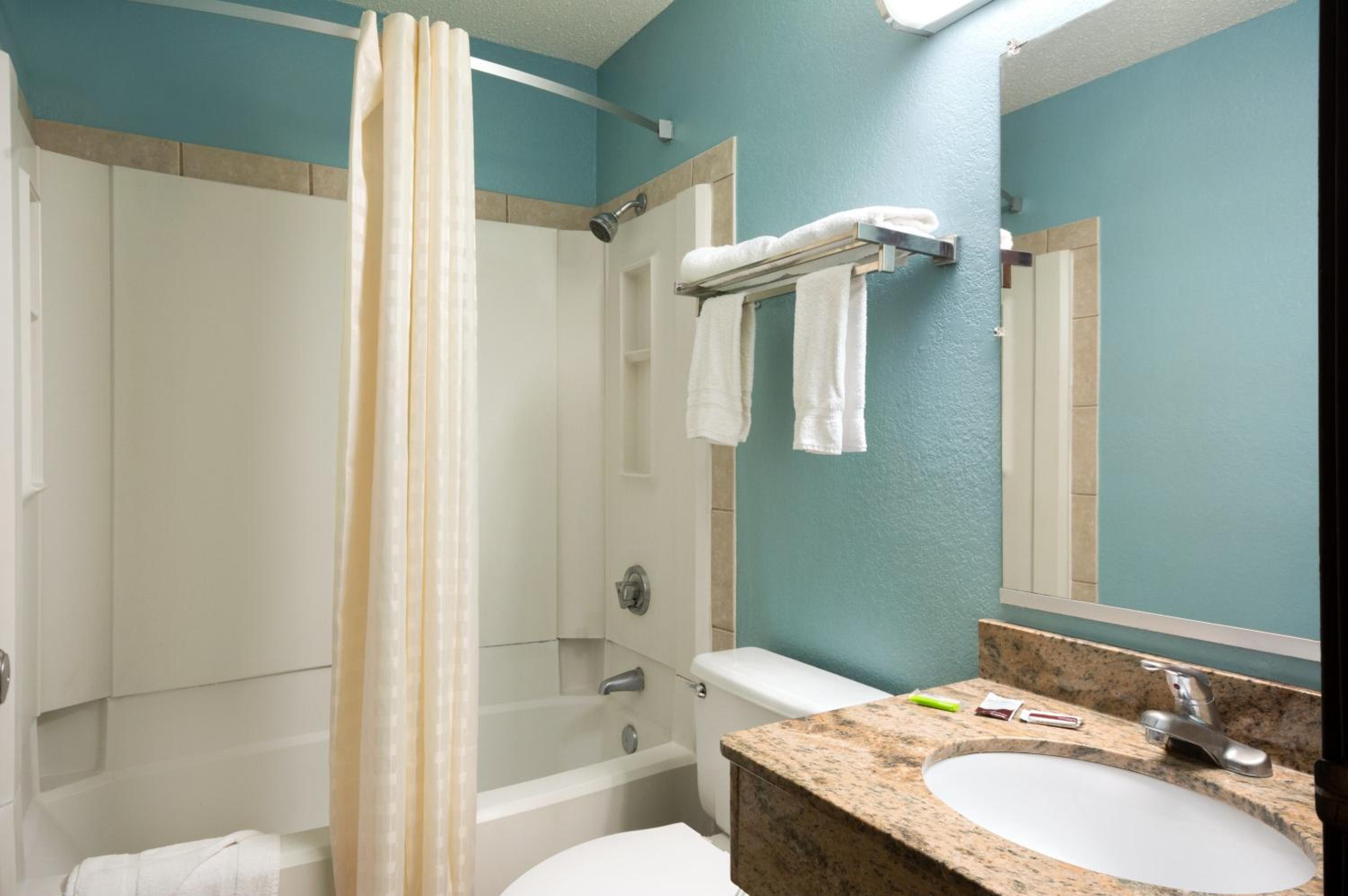 Super 8 by Wyndham Charlotte University - photo 46