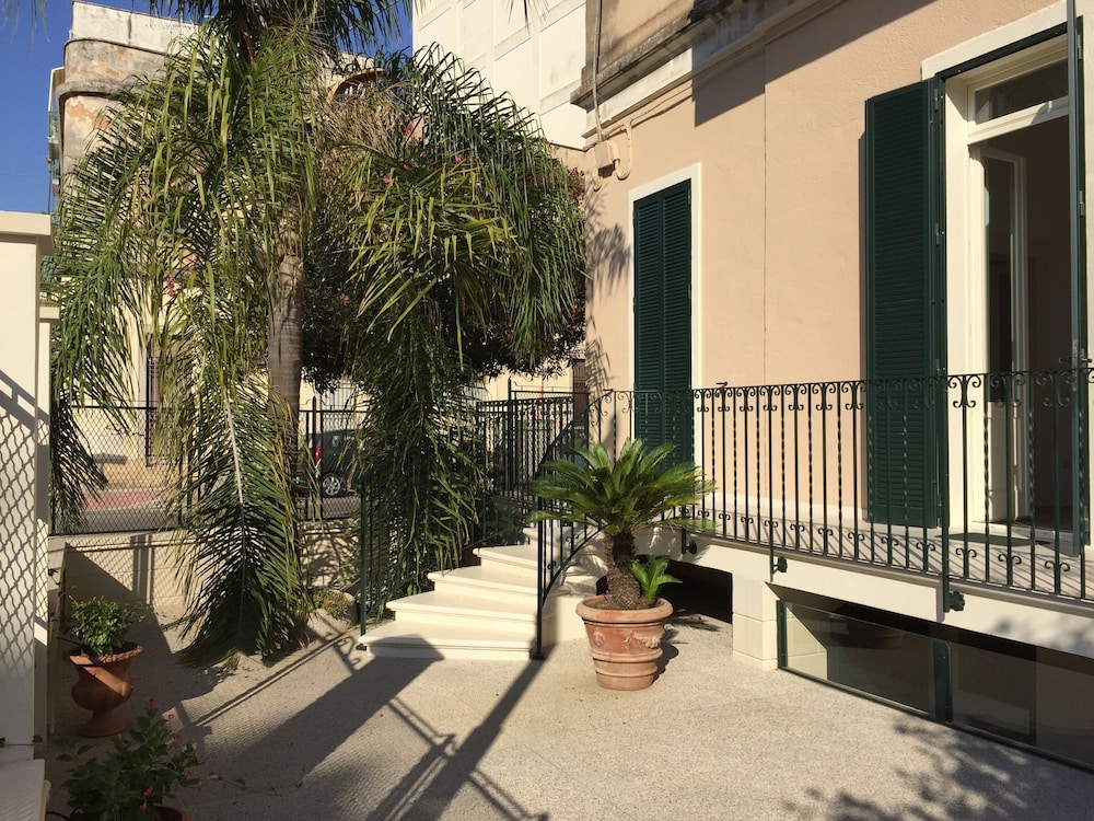 Lecce Lounge - carbon neutral hotel in Lecce