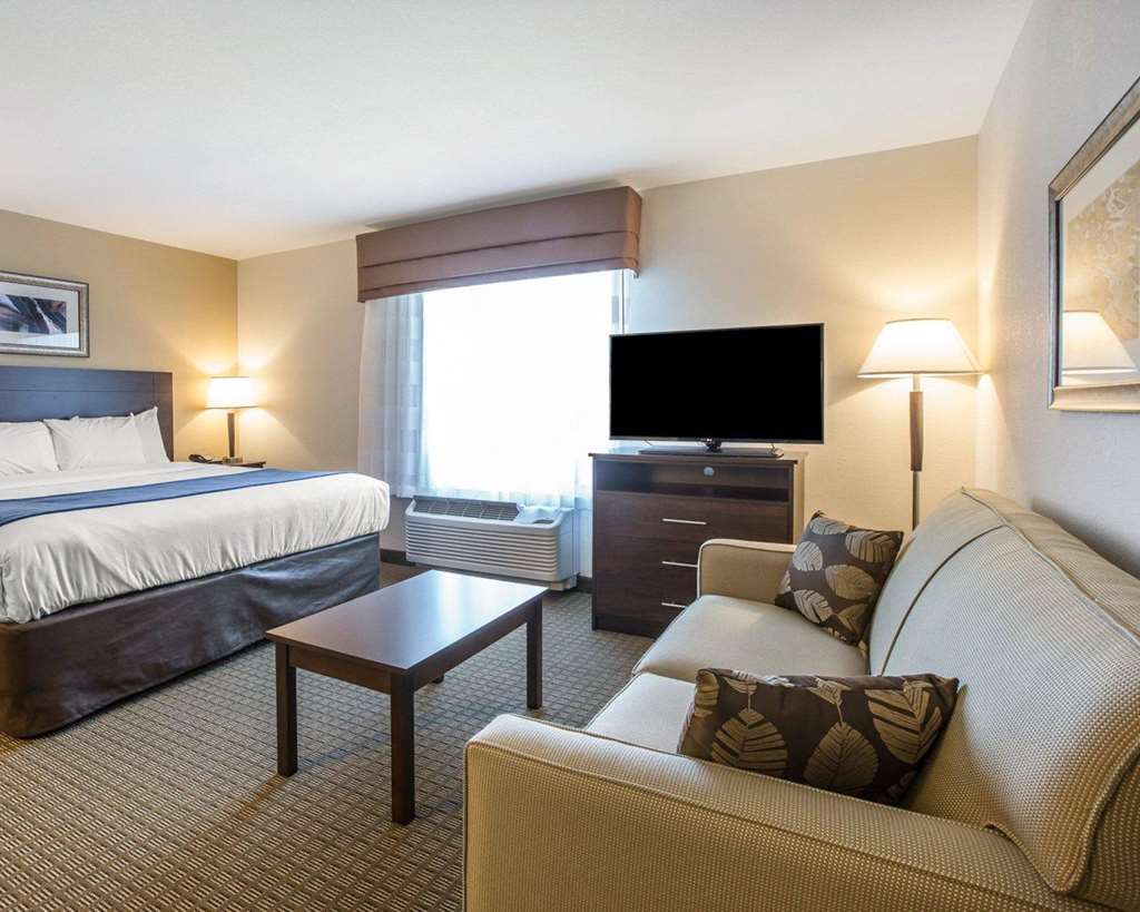 MainStay Suites Cartersville Emerson Lake Point - photo 14