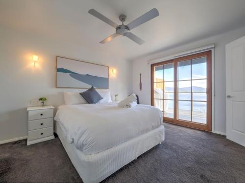 Tulong LakEscape in Jindabyne, Australia