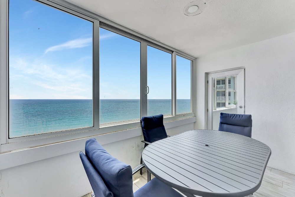 Ocean Manor Beach Hotel - photo 39