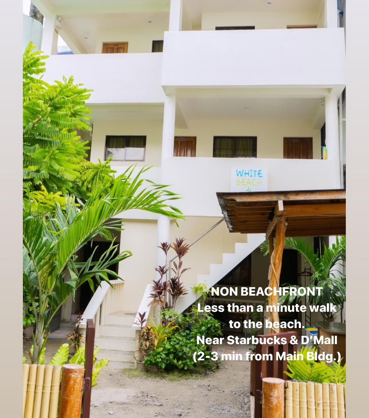 White Beach de Boracay - carbon neutral hotel in Malay